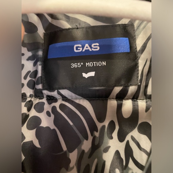 long green winter puffer coat - Picture 5 of 10